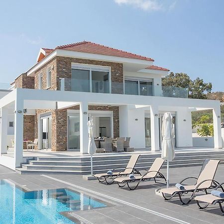 Villa Protara Chrysos - Beautiful 5 Bedroom Protaras Villa - Walking Distance To Fig Tree Bay Kültér fotó