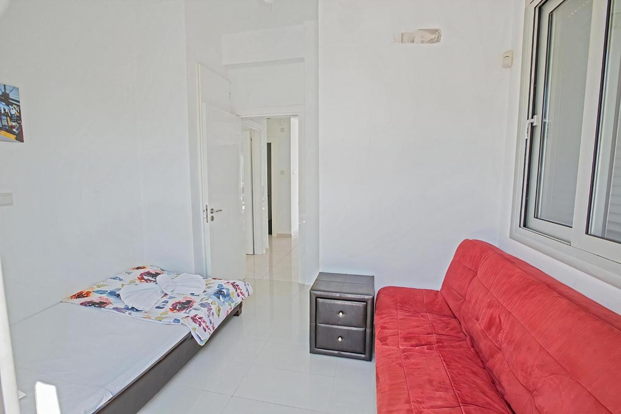 Villa Protara Chrysos - Beautiful 5 Bedroom Protaras Villa - Walking Distance To Fig Tree Bay Kültér fotó